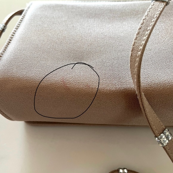 STUART WEITZMAN•taupe evening crossbody bag EUC - Picture 10 of 10